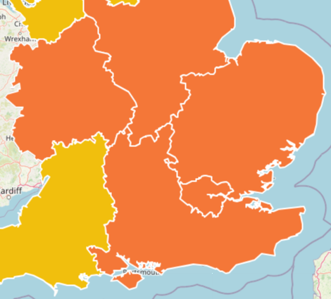 ☀️An Amber-Heat health alert has been issued for the West Midlands until tomorrow evening.  

If using public transport make sure you take a drink 🥤 with  you, stay hydrated and keep cool.❄️