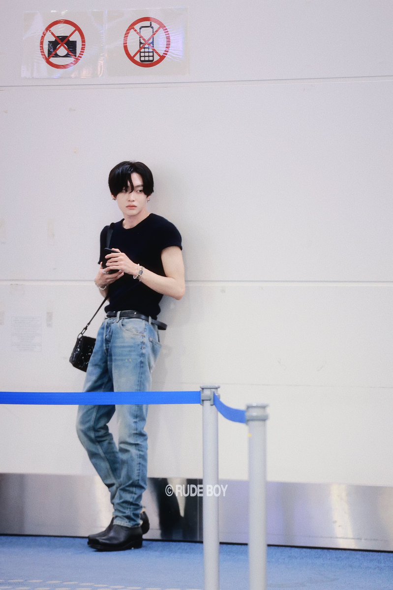 20250811

#원빈 #WONBIN #ウォンビン 
#RIIZE  #라이즈