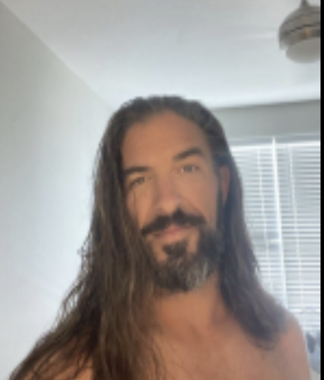 Meet_Outside's tweet image. There r lots of guys interested in you.Don't find only on twitter, also try different ways like online dating sites, video dating, etc. I can recommend MeetFems - a free dating site where you can find real guys with videos. As this is based on videos then chances of scams r less