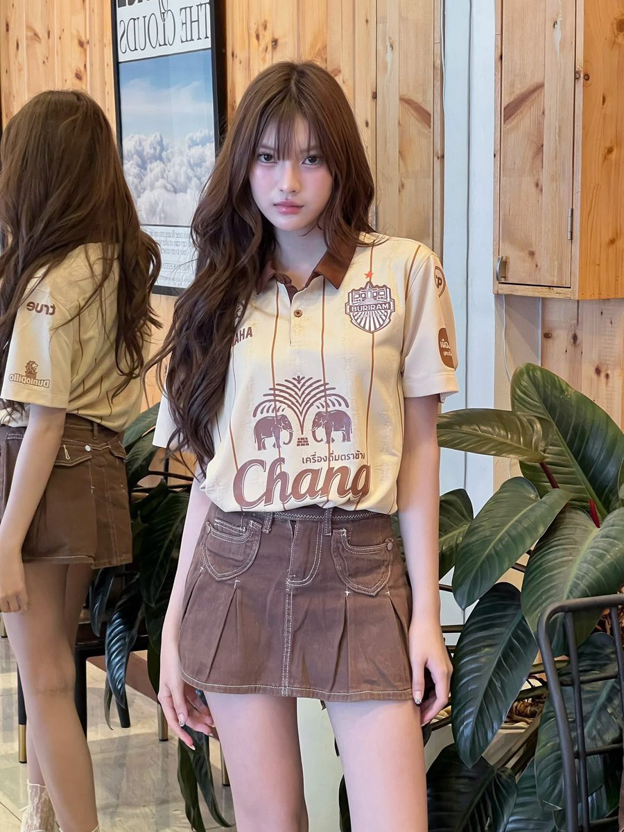 ThaiFootballs's tweet photo. Buriram United 2025/26 third jersey. https://t.co/LN6gma4SWD
