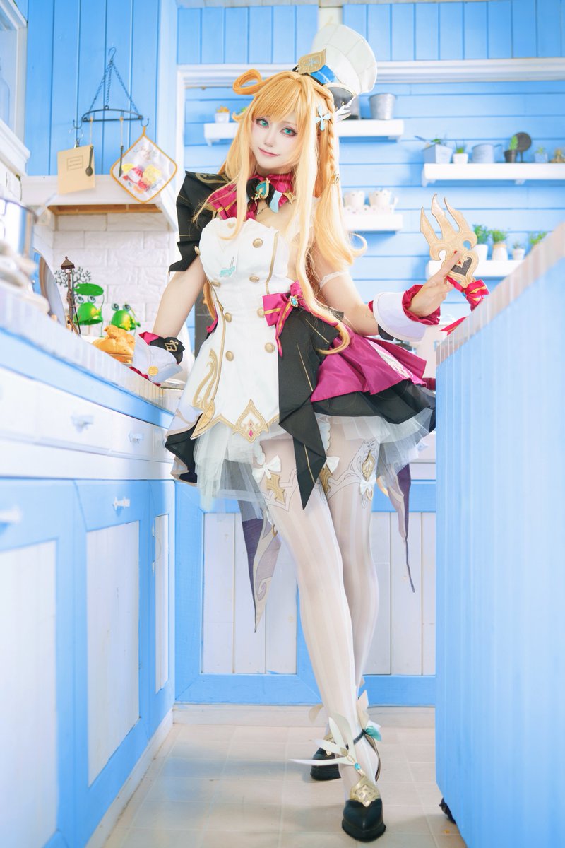 kamise847's tweet photo. 全身‼️
#GenshinImpact #cosplay #Escoffier https://t.co/rYPFICyMsj