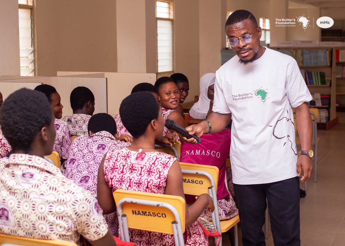 Builders_Fdn's tweet photo. Our visit to Namanwora SHS was filled with learning, connection, and hope for the future.

Huge thanks to our our super volunteers who brought it to life and to the school for the opportunity to contribute to grooming the next generation of leaders!

#TBF #mHC #DowntownRevolution https://t.co/hmQN3h0yWj