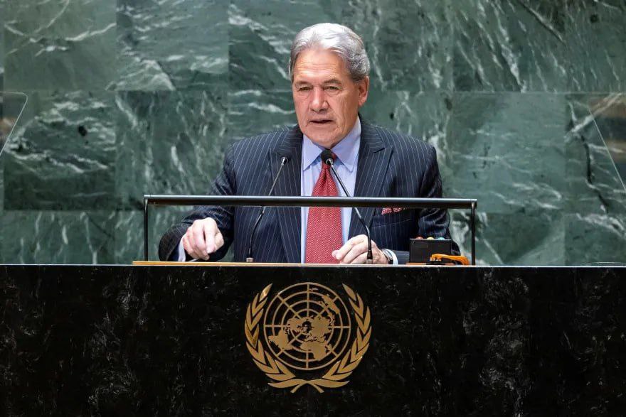 • وزير خارجية نيوزيلندا : ندرس الاعتراف بالدولة الفلسطينية في الجمعية العامة للأمم المتحدة في سبتمبر.