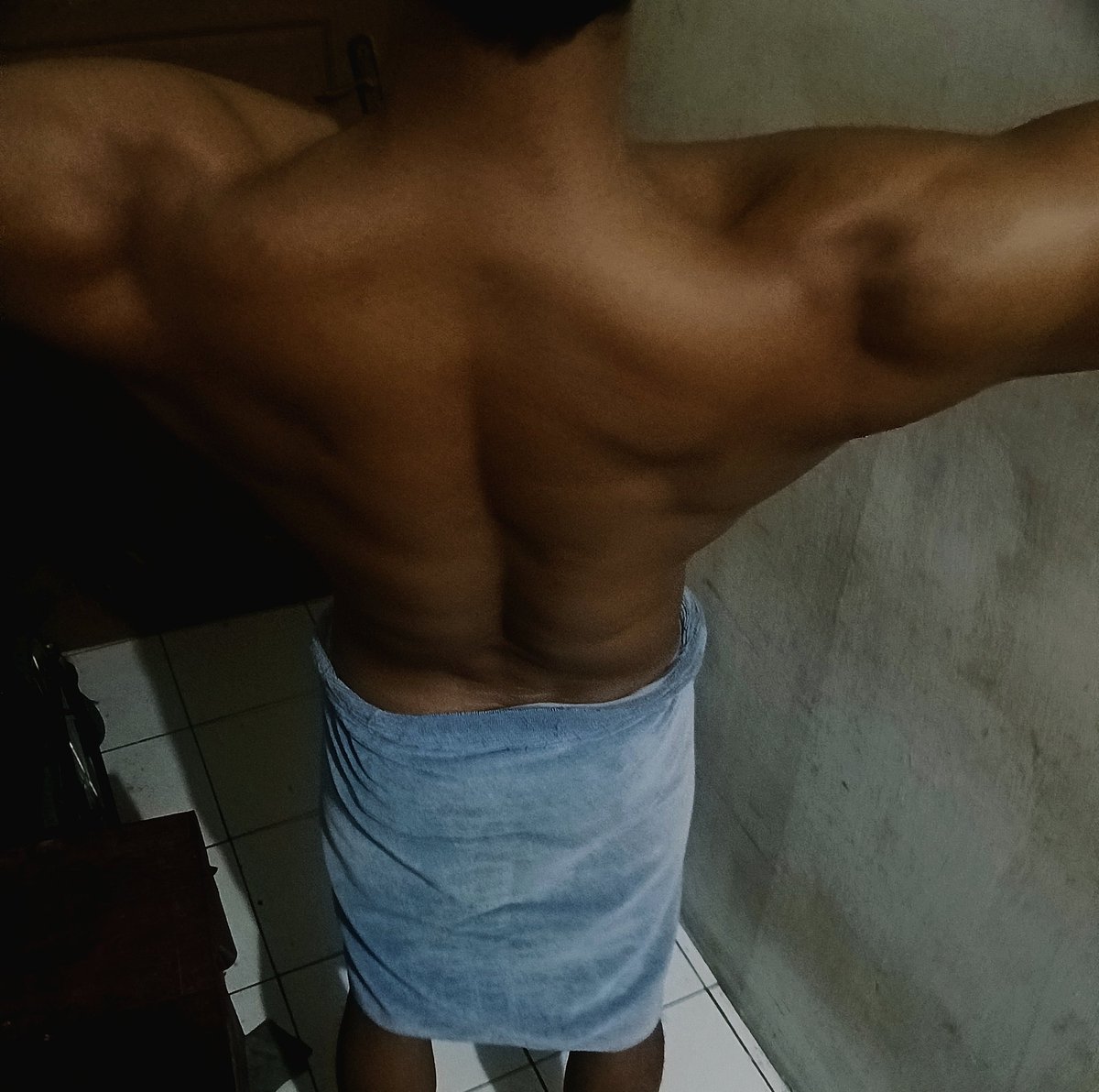 InitialD26's tweet image. Poto belakang aja 😅😅