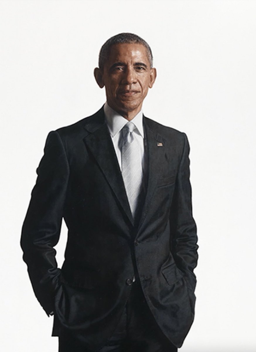 LynnSmith250's tweet photo. Robert McCurdy’s photo realist portrait of President Barack Obama. @WhiteHouse @realDonaldTrump #47tantrums https://t.co/Dmtwy7JZmb