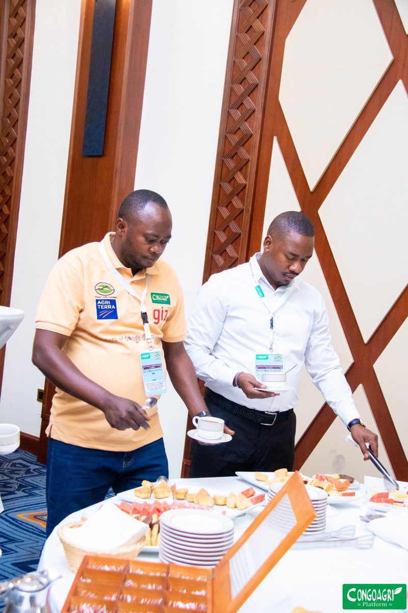 Congoagri1's tweet photo. ☕🥐 Café chaud, petits-déjeuners et discussions passionnées !
La Conférence sur la Qualité du Café commence dans la convivialité et l’échange.
#BestOfCongo #CongoagriPlatform #CaféCongolais https://t.co/mcsKHkKckO