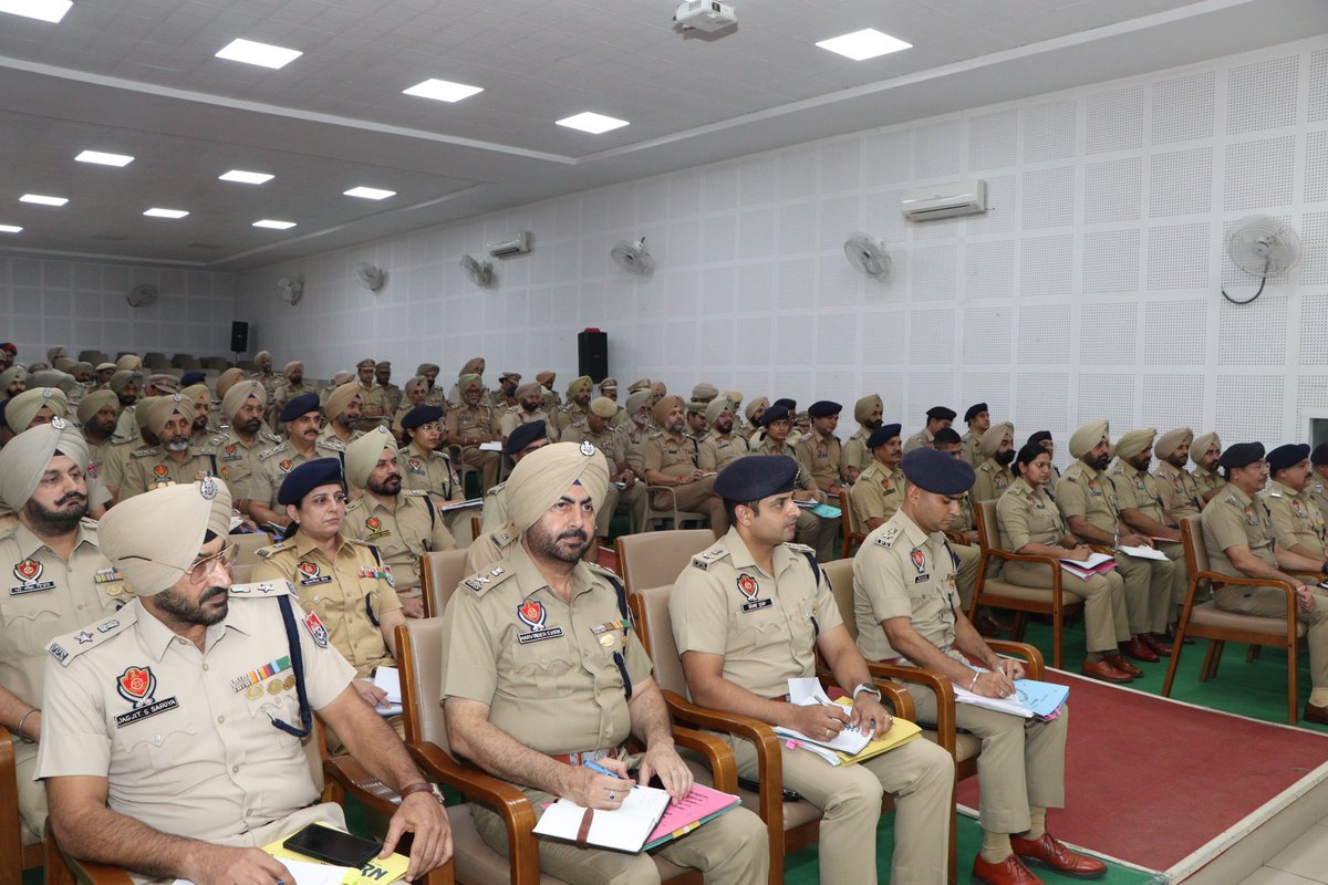 DGPPunjabPolice's tweet photo. After #Amritsar, chaired the second Range-Level Law & Order meeting at #Jalandhar with officers and SHOs of Commissionerate Police Jalandhar and @JalandharRange, including @PP_Hoshiarpur, @Jal_R_Police & @PP_kapurthala.

Reiterated firm resolve to eradicate the drug menace through relentless NDPS Act enforcement. Issued operational directives on counter-terror preparedness, inter-district coordination, high-visibility nakas, and round-the-clock surveillance to prevent any law & order breach ahead of #IndependenceDay2025.

Engaged with officers across all ranks to strengthen coordination and dismantle drug supply chains.

The meeting was attended by CP Jalandhar, DIG Jalandhar Range, SSPs, and all GOs/SHOs of the concerned districts.