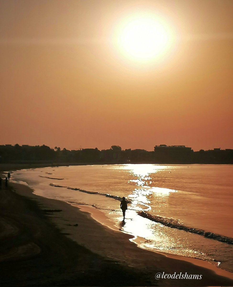 ldelshams's tweet photo. #Cambrils. Caminant per la platja del Prat d'en Forès a primera hora. Avui farà calor! #cambrilsturisme. #cambrils. #tarragonaturisme. #platgescatalanes. #tarragona. #igerscambrils. #platgescatalanes. #cambrilscomerç. #testimocambrils. #sunny. #calorada. #hotdays. #solsolet. https://t.co/GCyRPQga52