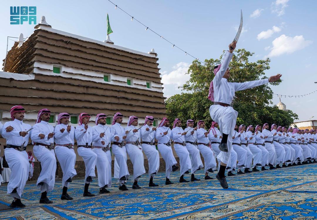nabdasir's tweet photo. 💫فعالية
أقيمت يوم السبت الماضي فعالية "قرية #المسقي التراثية" في مركز #الشعف، التي نظّمتها اللجنة الأهلية لتطوير القرية، وذلك ضمن برنامج موسم #صيف_عسير2025 تحت شعار #أبرد_وأقرب.
وتضمنت الفعالية العديد من البرامج والأنشطة التي لامست إعجاب واهتمام الزوار. 

عبر
@smshahrani https://t.co/W7ScwuKxnk