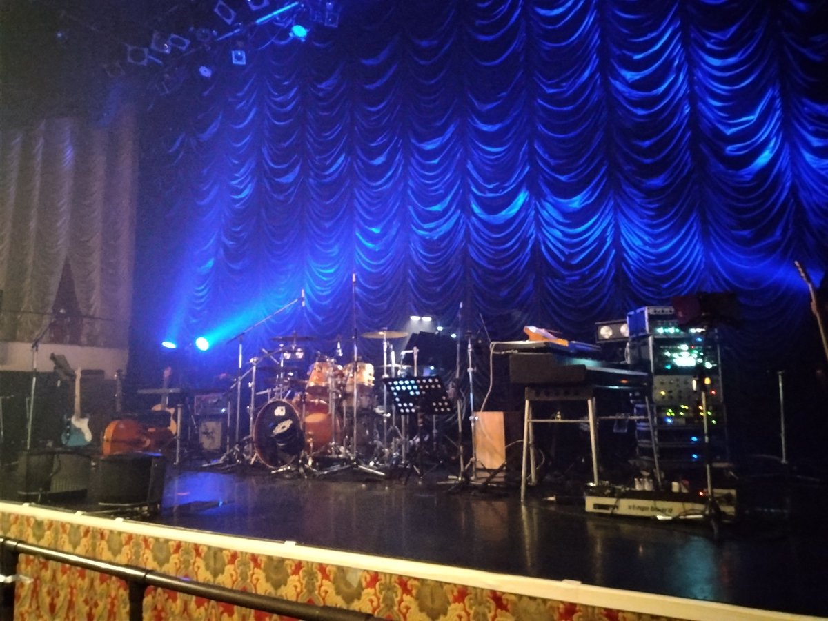 今日の現場でした
SennaRin ONE MAN LIVE
『TO BE KONTINUUM』
雰囲気あるハコと佇むRinさん
その心地よい歌声に浸り続けました
個人的にBEEP→透明な惑星はテッパンの流れ

#SennaRin