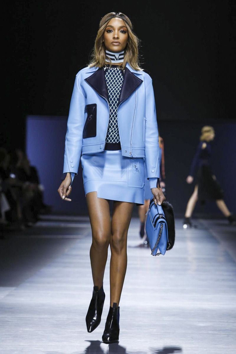 Jourdan Dunn for Versace Fall 2016 #Runway