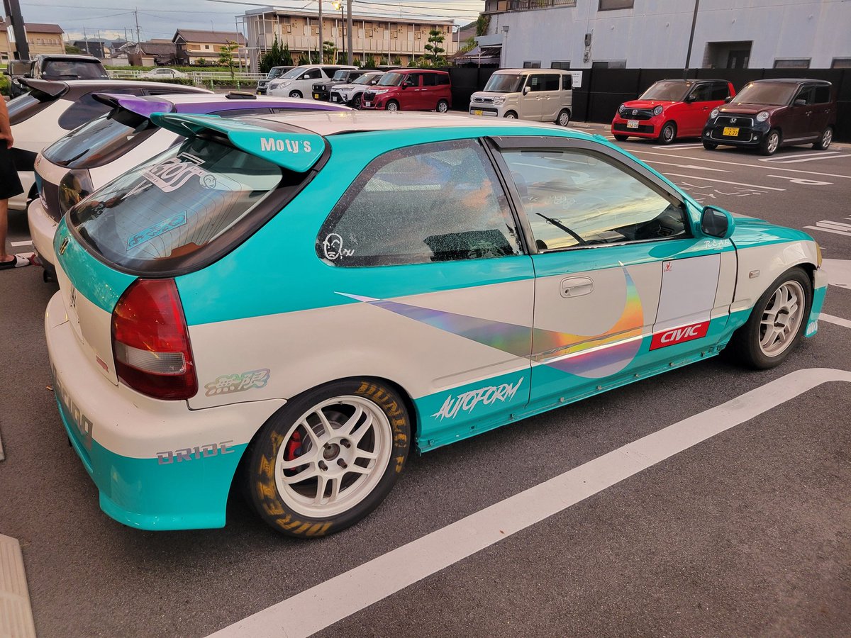 めんま tweet media