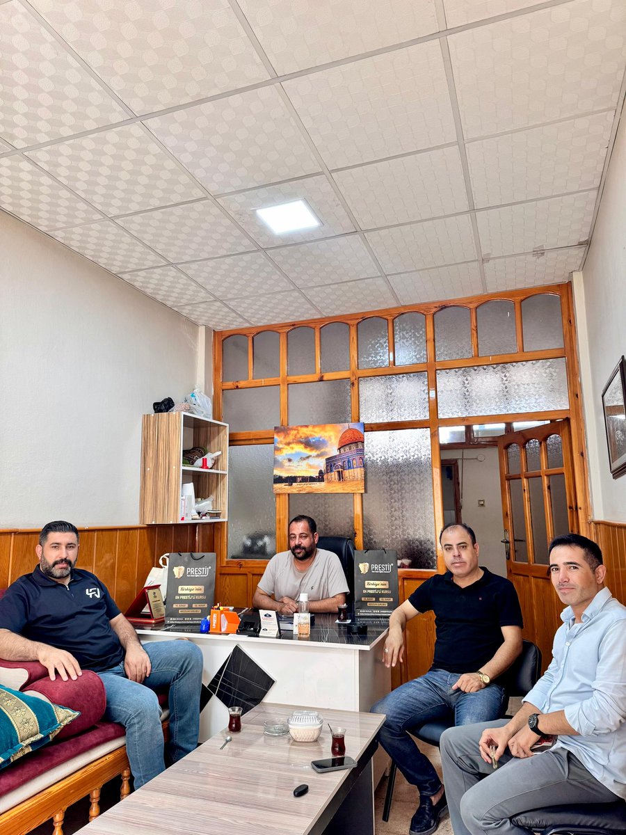 Şanlıurfa YKS eğitimine önemli katkılar sağlayan Şampiyonların kurumu Prestij Eğitim Kurumları yön.Kur.Başkanı Av.Osman Çelik hocamız işletmemizde bizleri ziyaret ettiler. Nazik ziyaretleri için teşekkür ederiz.<a href="/avosmancelik/">Av.Osman ÇELİK</a>