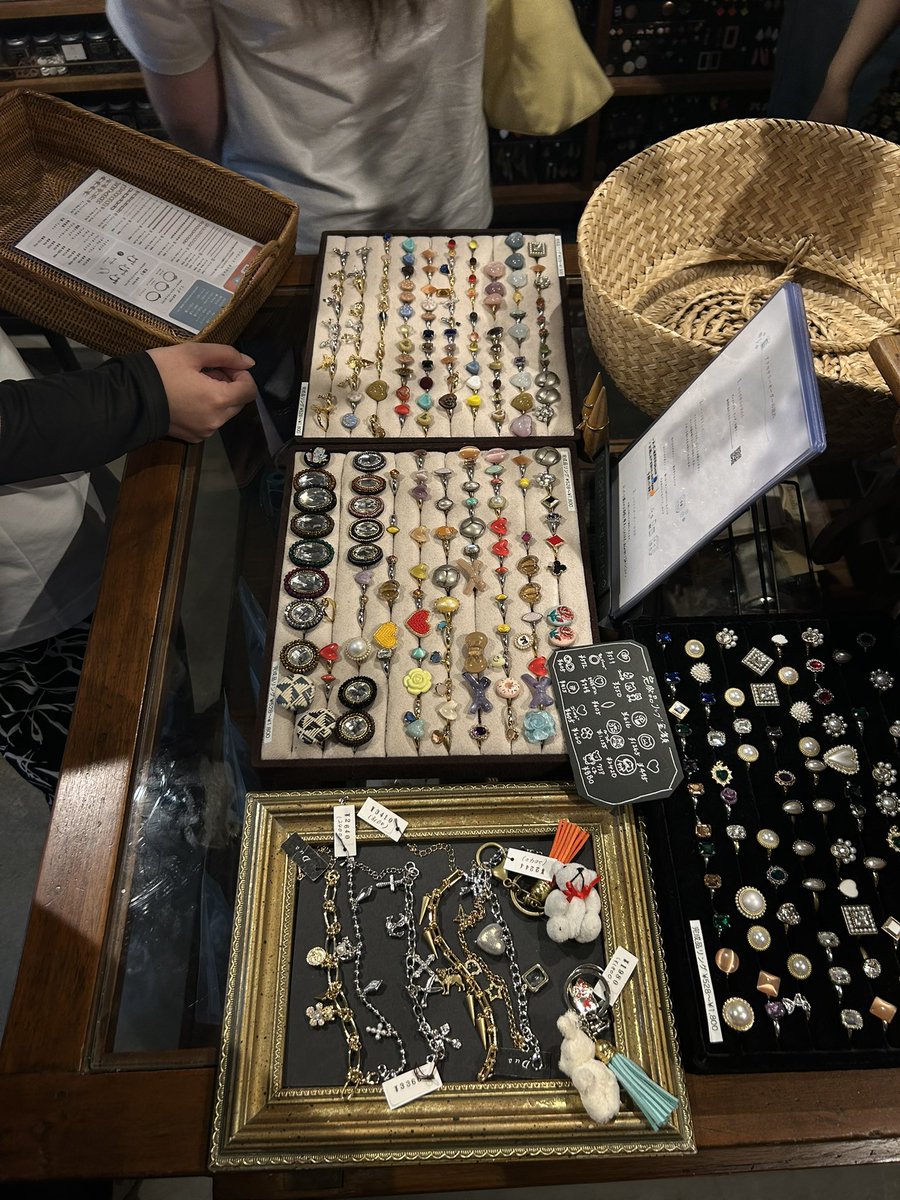 mimemn3's tweet photo. ずーっといきたかった、福岡のパーツ屋さん。自分好みのアクセサリー作ったよ⭐️ https://t.co/9OOUDQOhbm