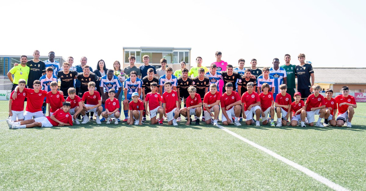 CSDArzua's tweet photo. Este pasado sábado vivimos no Viso o partido en Memoria de José Manuel Sebio. 

Damos as grazas a @SD_Compostela e @RCDcanteira pola súa participación nunha xornada tan especial para o clube. 

📷 Nacho Castaño

#ImosCSD https://t.co/nuq3F04zdQ