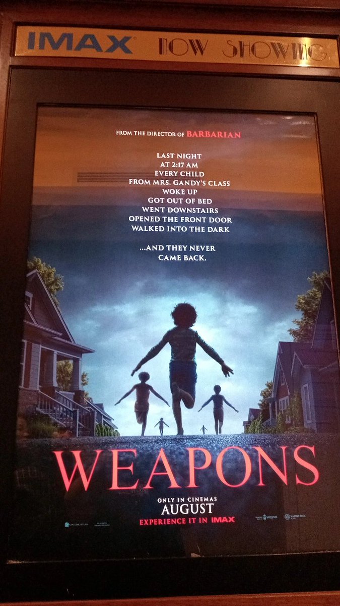 heeyima's tweet image. I&apos;m seated #WEAPONS #WEAPONIZED 🙂‍↕️