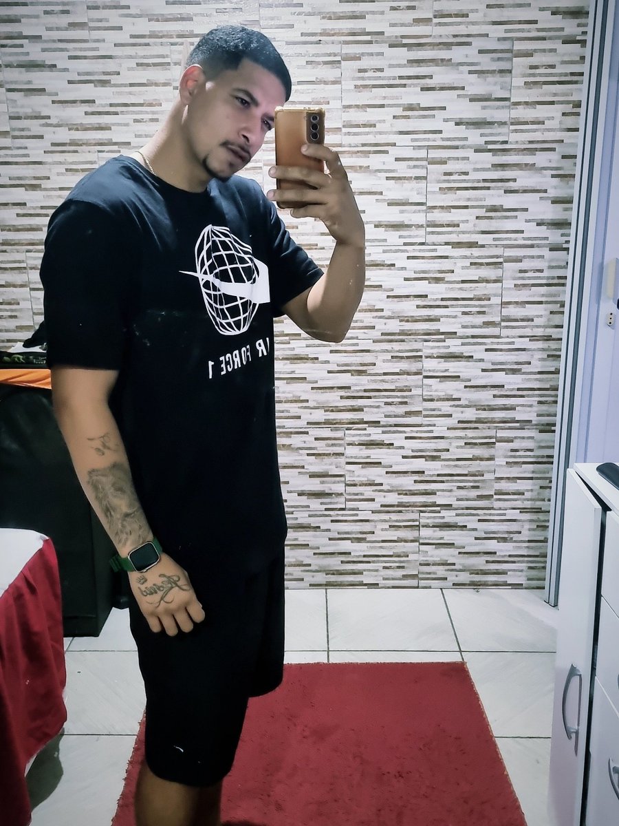 LuucasDaNh's tweet photo. Feliz e o homem que tem o controle absoluto de sua mente 💪🏻 ❤️ https://t.co/JY2P7ZMfzN