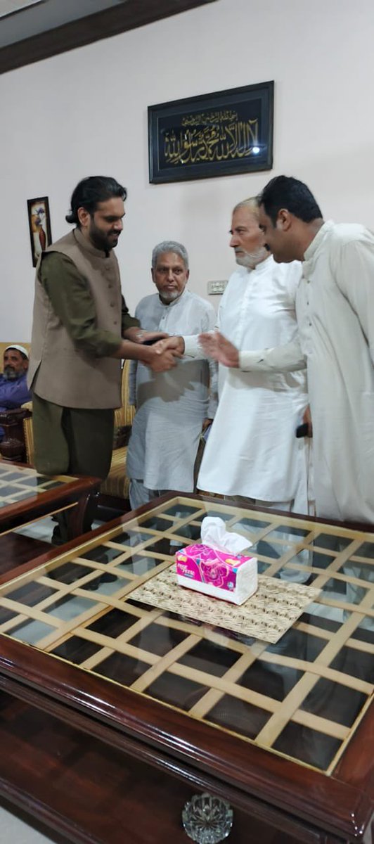 AyeshaRajabAli1's tweet photo. روشان رجب بلوچ کی حلقے میں فاتحہ خوانی
#NA97 https://t.co/ARhzt6jVEQ