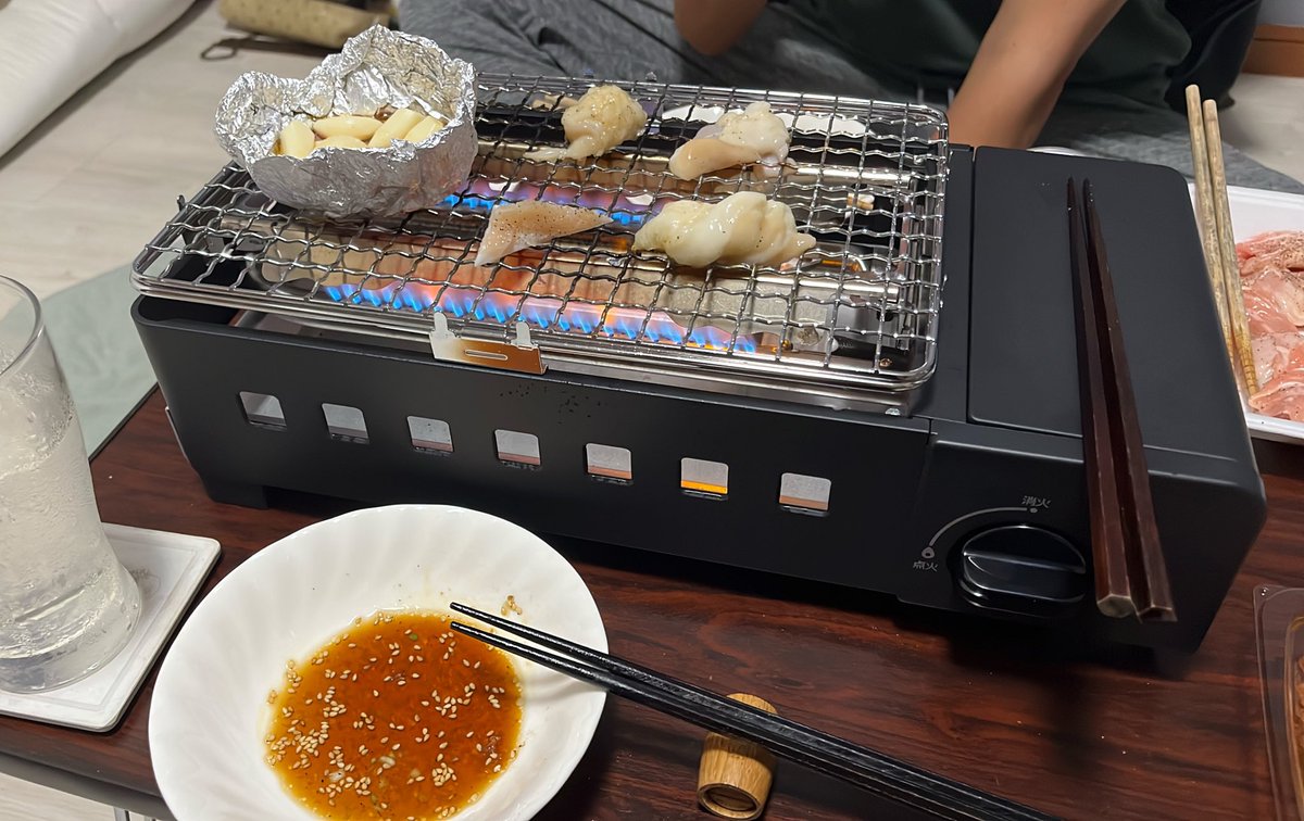 本日はおうち焼肉パーティーの日
家の中がめっちゃ煙たくて、スモークみゆにゃんになっております