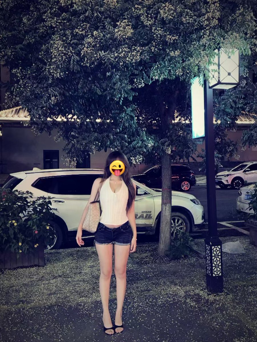 黄推福利内容 - 荔枝雾的精彩图片 福利姬荔枝雾分享的黄推图片1 - 网红私拍内容