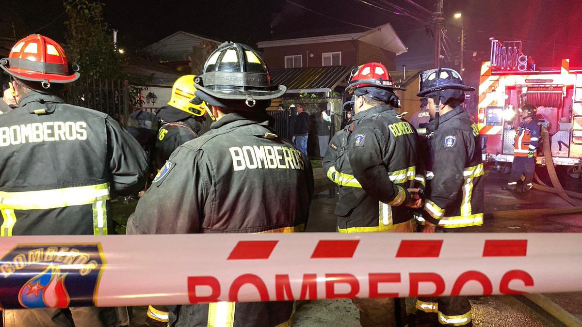 Fiscalía de Flagrancia dispone el trabajo de Labocar <a href="/Carabdechile/">Carabineros de Chile</a> en incendio donde pierde la vida una madre y sus tres hijos en #Talca.  Todas las víctimas son de nacionalidad venezolana.
<a href="/FiscaliadeChile/">Fiscalía Nacional</a> <a href="/FiscaliaMaule/">FISCALÍA DEL MAULE</a>