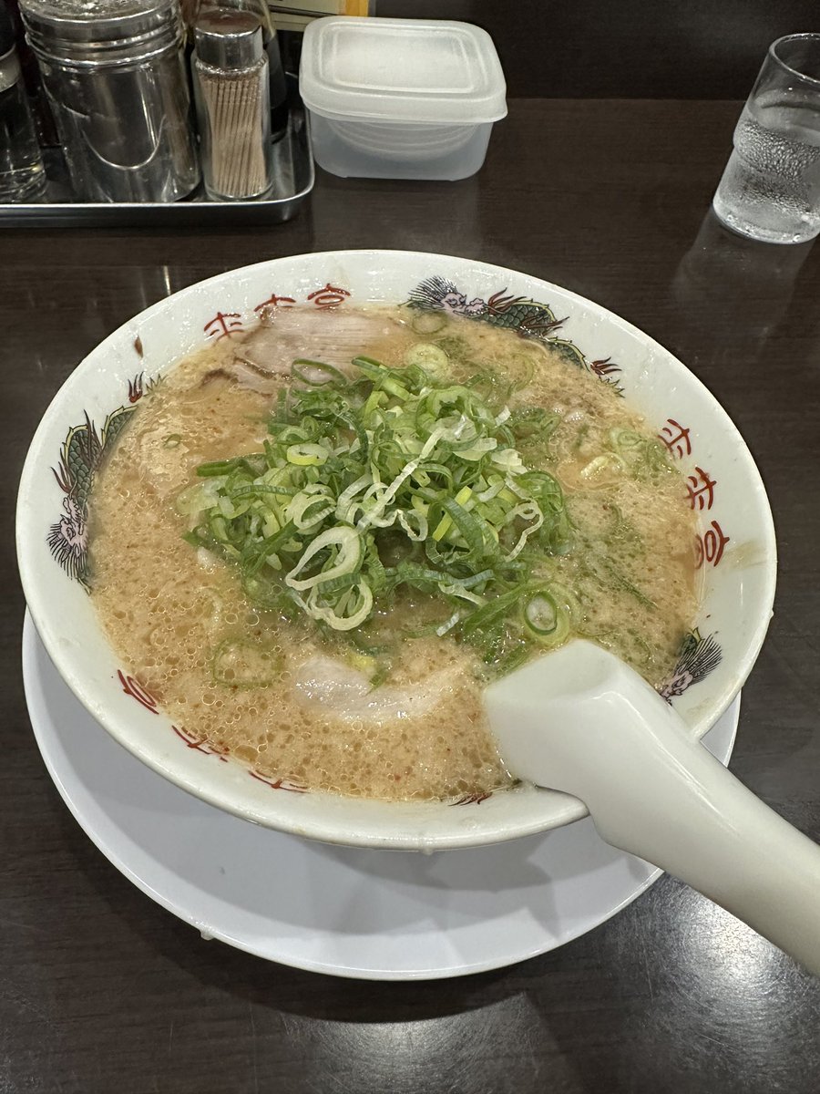 東京にも店舗はあるけど、地元に帰ると無性に食べたくなった😋