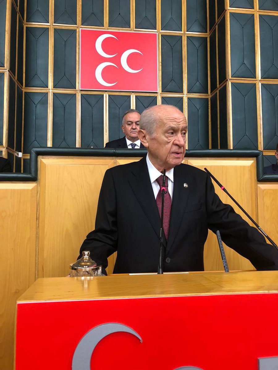 Bölgesel ve küresel meydan okumaların devamlı hızlanıp mevzi kazandığı bugünkü alacakaranlık dönemde Türkiye’mizin iç barış ve kardeşlik ortamını tahkim etmesi gıpta edilecek bir gelişmedir.

Hayatın ve siyasetin olağan akışı içinde sorun çözme kültürünün tesir alanını ve temin