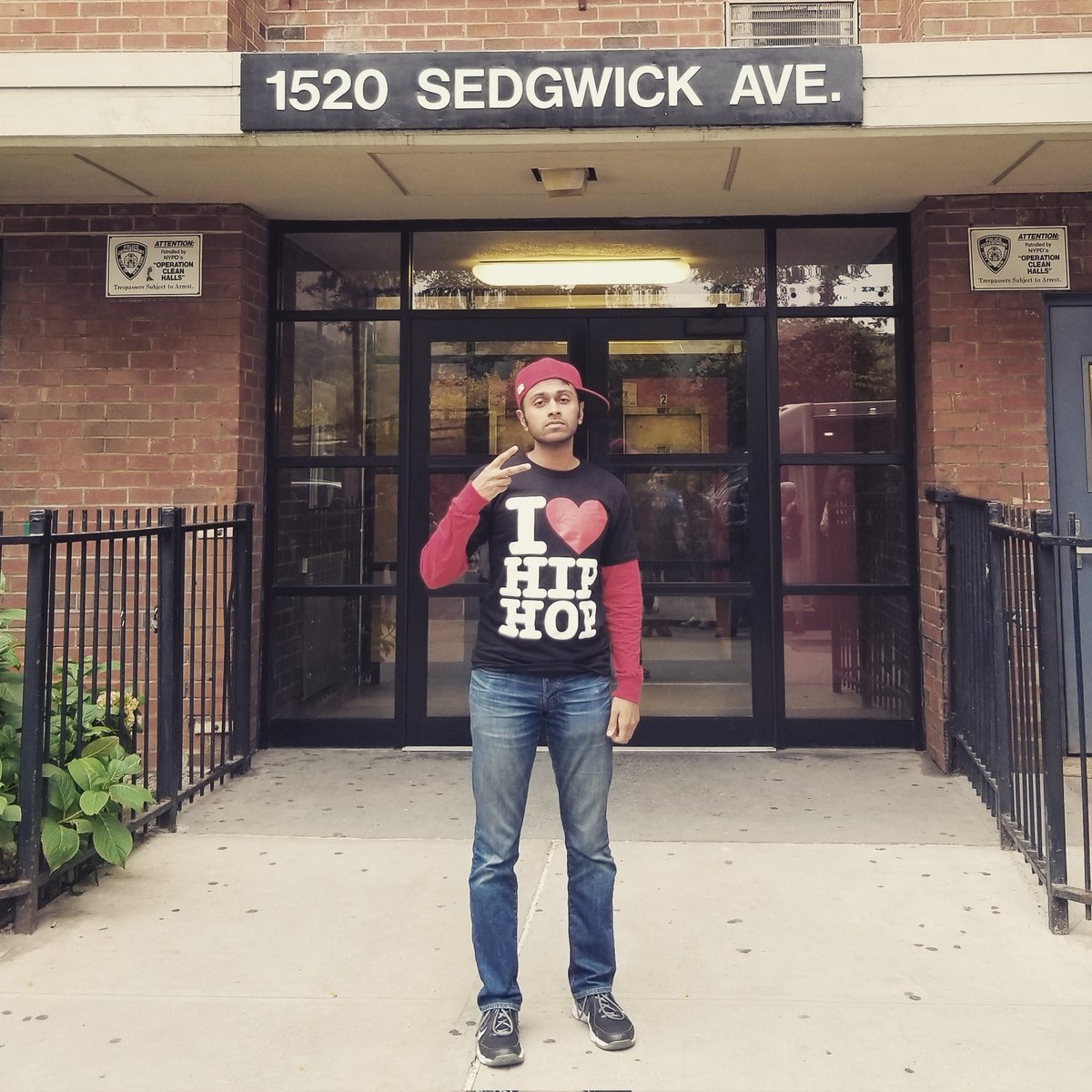 jeevzb90's tweet image. Happy Birthday Hip Hop! #happybirthdayhiphop #birthplaceofhiphop #djkoolherc #cokelarock #southbronx #1520sedgwickave #newyork #august111973 #ilovehiphop