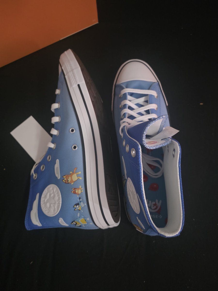 urlittlelewis's tweet photo. new shoes they're so cute !!

#abdl https://t.co/HIEt2WeIbA