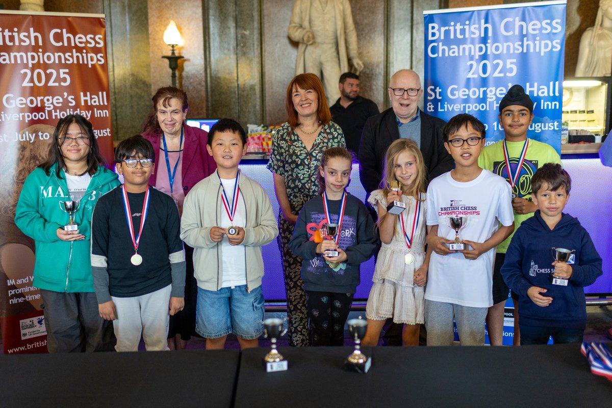 St George's Hall tweet media