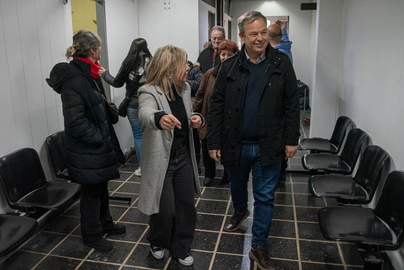 LA COMUNIDAD RECUPERA “LA SALITA MÁRSICO”, UNA INSTITUCIÓN EMBLEMÁTICA DE MÁRMOL    

Luego de un extenso proceso judicial y administrativo el Hospital Vecinal “Juan Mársico”, históricamente conocido como La Salita de José Mármol, vuelve a manos de la comunidad.    

Esta