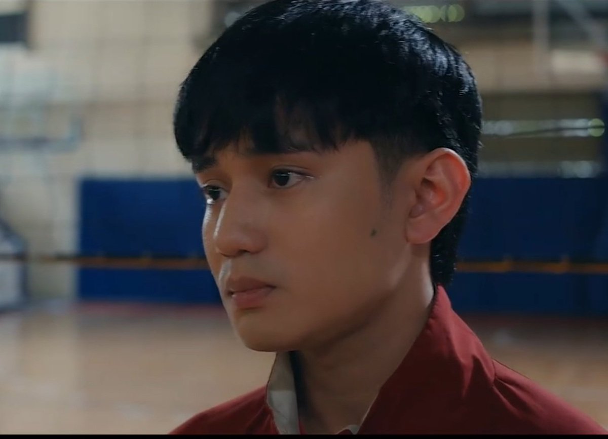 raelle____'s tweet photo. * SOBBING RN😭
#LoveAtFirstSpike #loveatfirstspikefinale
@emiliobdaez @JudeHinumdum @seantristan_
@iamreignp @dylan_yturralde @skyquizon @bonggonzales_ https://t.co/SbOt8AssJA