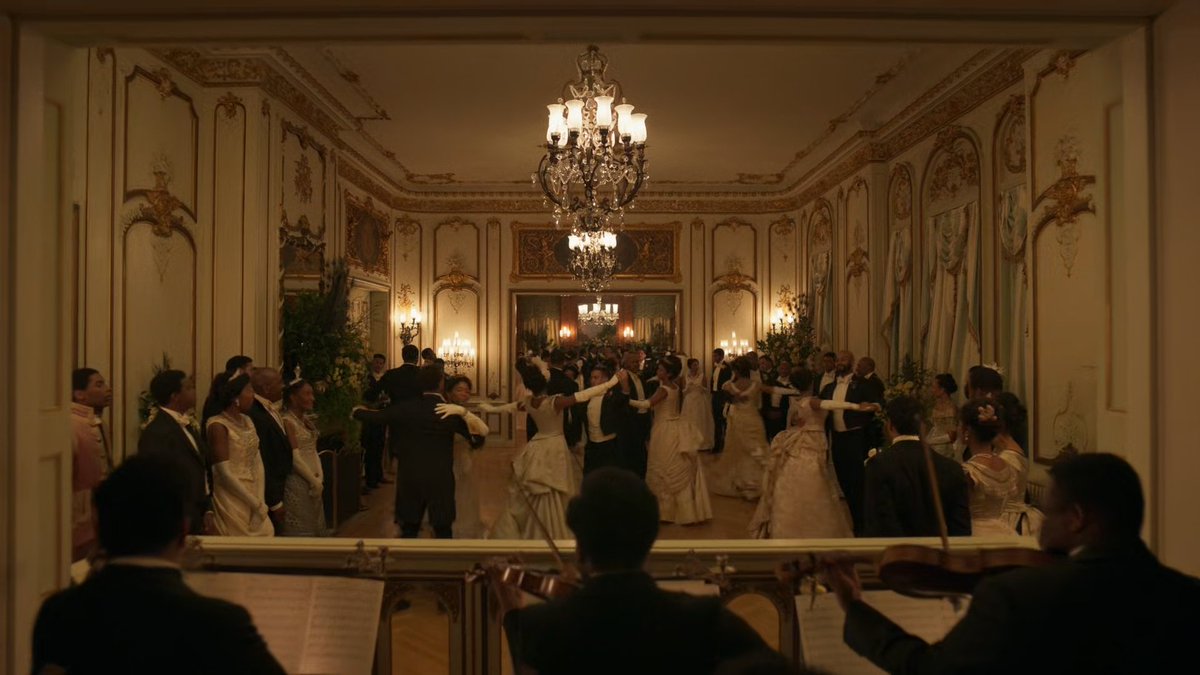 YoungWolf989's tweet photo. The Gilded Age shows Black history as it is—rich, complex, and inspiring. It proves you don’t need to rewrite history to put Black characters on screen. The real history is powerful enough—and overflowing with untold gems. Hollywood, take notes!
#TheGildedAge #TheGildedAgeFinale https://t.co/OrOSNtWsNZ