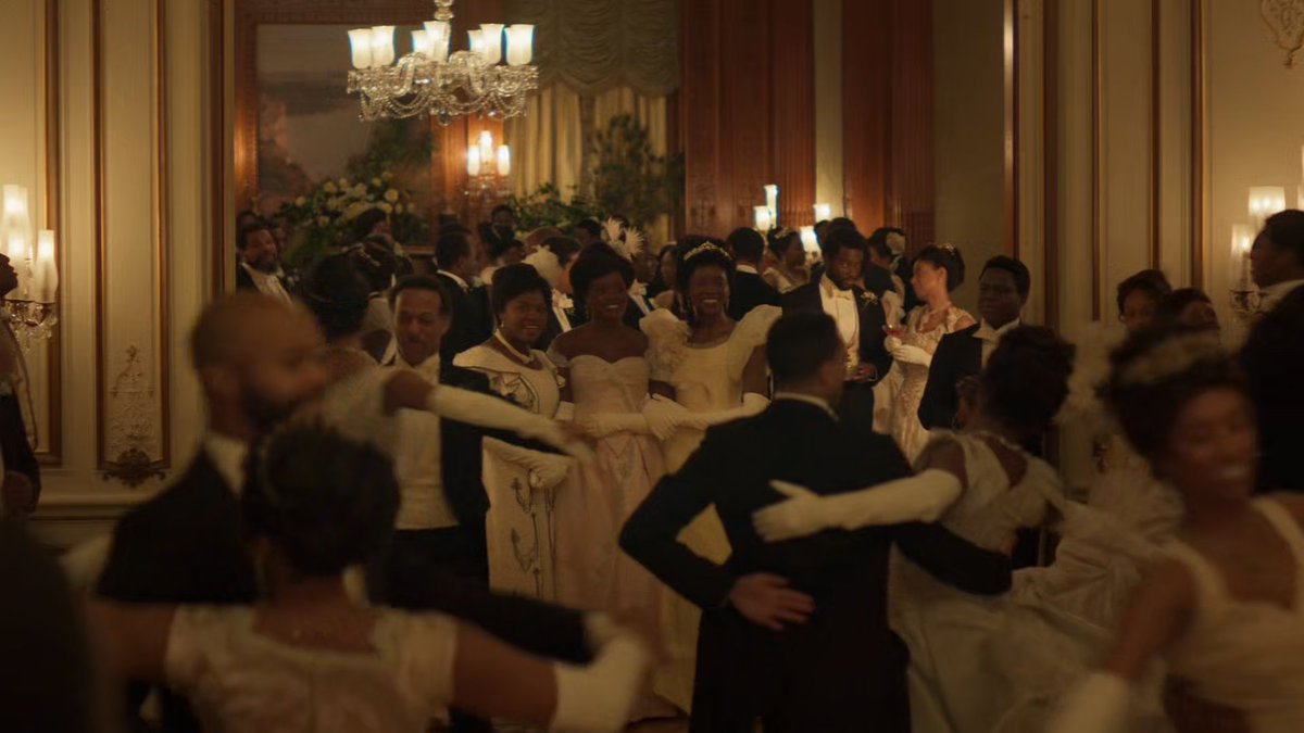 YoungWolf989's tweet photo. The Gilded Age shows Black history as it is—rich, complex, and inspiring. It proves you don’t need to rewrite history to put Black characters on screen. The real history is powerful enough—and overflowing with untold gems. Hollywood, take notes!
#TheGildedAge #TheGildedAgeFinale https://t.co/OrOSNtWsNZ