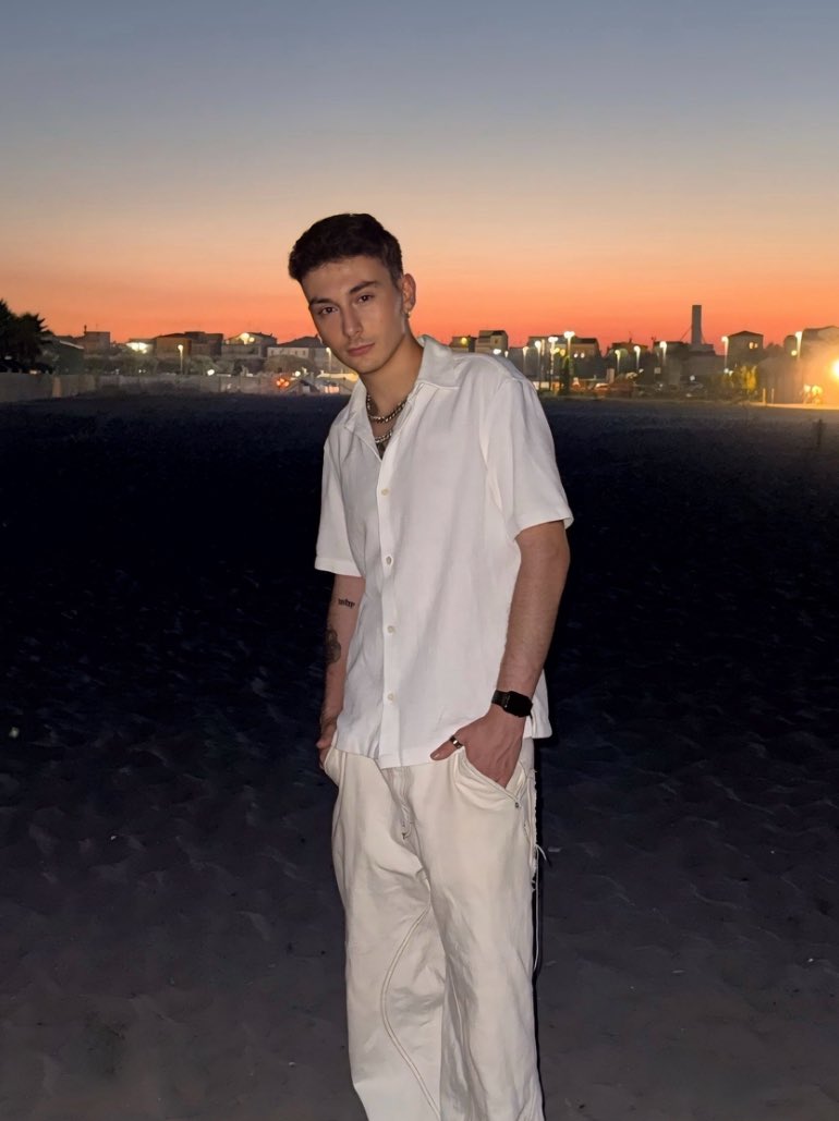 brantheon_'s tweet photo. 🌅 https://t.co/FL64lysn8D