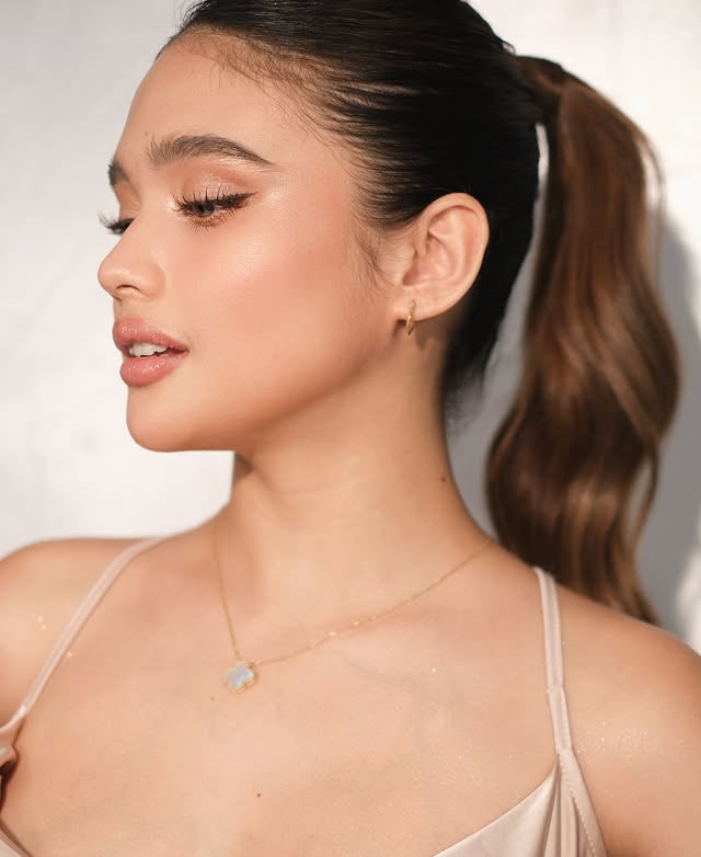 madam_criza's tweet photo. THE FACE CARD??!!! 

#CrizaTaa https://t.co/wveeCS7DHW