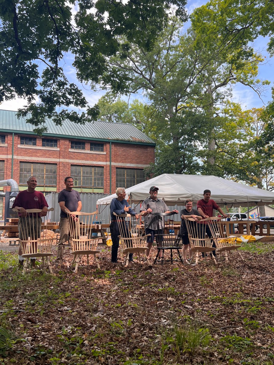 SamBWoodShop's tweet photo. Ta da! 5 new Comb-Back Windsor Rocking Chairs! From log to chair in 5 days. Great job students and instructor Jeff Wyatt! 🙌 https://t.co/8xDbPKxklv