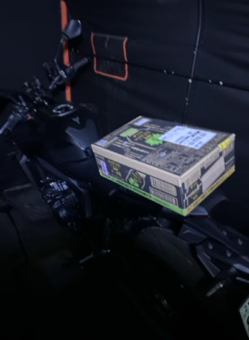 hironii プロフ必読 🐬🩵 It's rare for me to choose a black bikini !😂 ビキニ