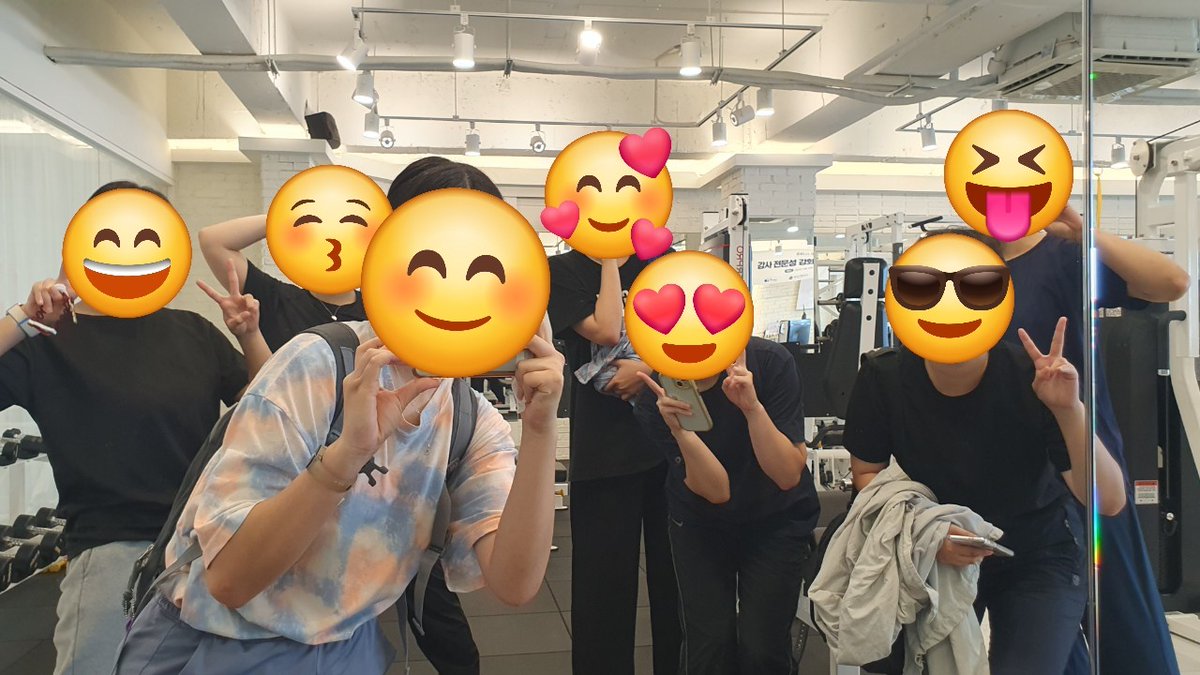 BQUAD_sports's tweet photo. 8월 정기모임 종목은 필라테스였습니다.
필라테스를 처음 해보는 분도 많았는데 강사님의 설명에 따라 잘 참여할 수 있었습니다.
운동 같이 해요~
#bquad #비혼 #비혼주의 #비혼여성의_삶 #비혼주의자 #비혼여성 #비혼라이프 #필라테스 #인천운동 #부천운동 #시흥운동 https://t.co/vAqjrmG0mA