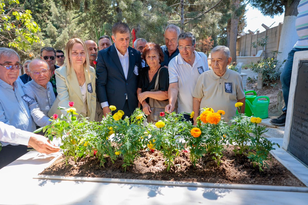 Bazı insanlar yalnızca yaşadıkları döneme değil, geleceğe de iz bırakır...

Hatırası yüreklerden silinmeyen, çeyrek asır sonra bile büyük kalabalıklarla anılan Gültepe’nin efsane belediye başkanı Aydın Erten’i, vefatının 25’inci yılında sevgi ve özlemle andık.

Aydın Erten’in,