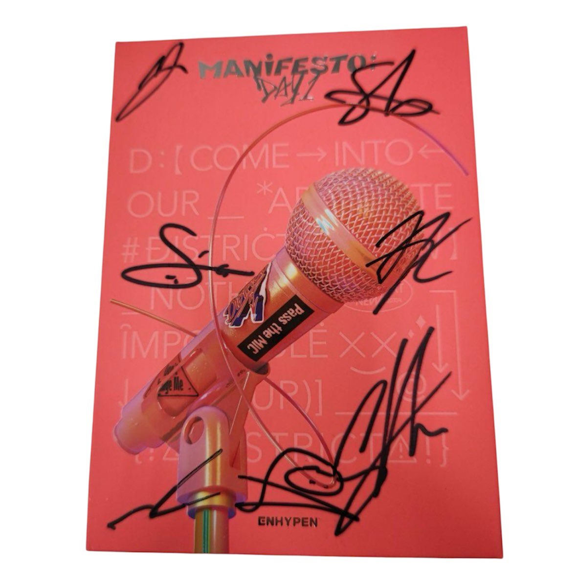 #ENHYPEN ソンムル企画開催🇰🇷

🎁内容🎁
プロモアルバム サイン入り MANIFESTO③
（非売品）

⭐️当選人数⭐️
抽選で②名様にプレゼントいたします！

✅参加要件✅
フォロー＆RT
参加リプ

#エンハイプン
#ENHYPEN_宵_YOI