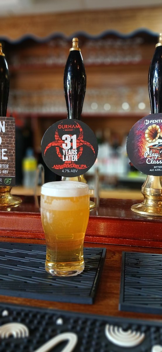 Stuart_Pickard's tweet photo. Been drinking @durhambrewery beers for feels like two decades thanks to the hardworking team @Durhambreweryel bringing beers from #Durham to #Yorkshire today's jaunt / Adventure is #Skipton The Boat House #GingRealAleTrail @Stuart_Pickard #CraftBeer #Beer #RealAle #Ale https://t.co/Ay35WpVsoZ
