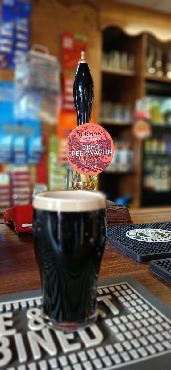 Stuart_Pickard's tweet photo. Been drinking @durhambrewery beers for feels like two decades thanks to the hardworking team @Durhambreweryel bringing beers from #Durham to #Yorkshire today's jaunt / Adventure is #Skipton The Boat House #GingRealAleTrail @Stuart_Pickard #CraftBeer #Beer #RealAle #Ale https://t.co/Ay35WpVsoZ