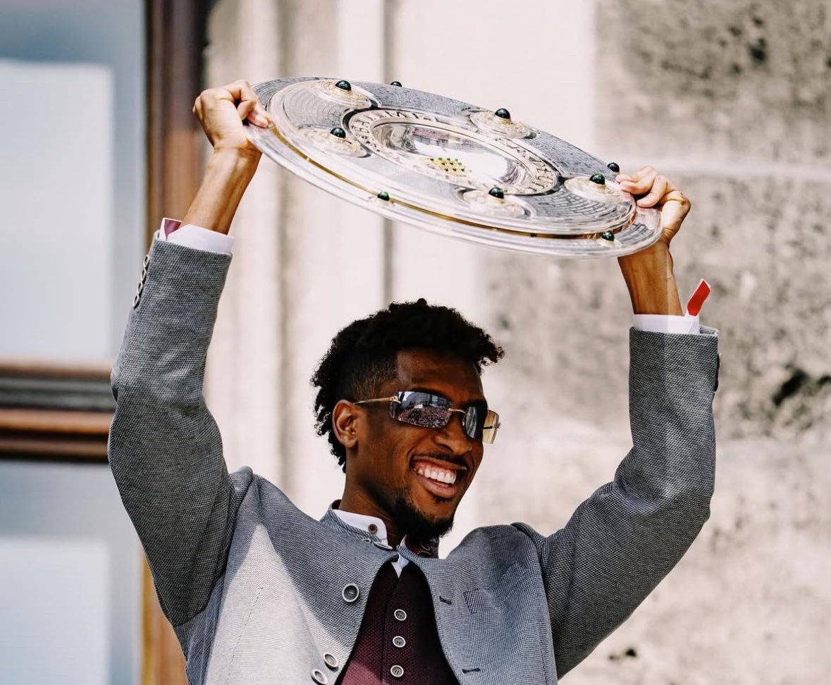 🚨🇸🇦 بن جاكوبز:
النجم الفرنسي كينغسلي كومان في طريقه للانضمام إلى #النصر قادمًا من #بايرن_ميونخ بصفقة تُقدَّر بـ 25 مليون جنيه إسترليني ✍️🔥
صفقة ذهبية أبرمها المدير الرياضي سيماو كوتينيو بدعم الأسطورة كريستيانو رونالدو ⭐💛

#كومان #الدوري_السعودي #النصر_العالمي ⚽💥