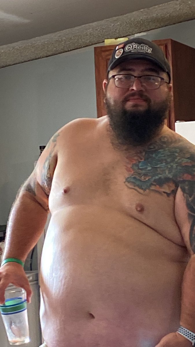 TheJakeStratton's tweet image. From 350 down to 265 in 8 months. No junk foods, fast food, sodas, and going to the gym 4 days a week. If I can do it, so can you. Don’t make excuses, make changes. #makeamericahealthy #health @SecKennedy