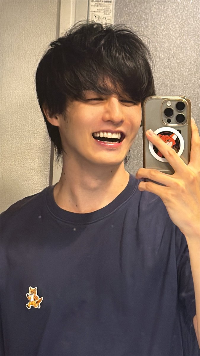 sutanmiJPN's tweet photo. 切りすぎた！！！！！！！！！！！
もみあげなくなった！！！！ https://t.co/qylSgtFsNz