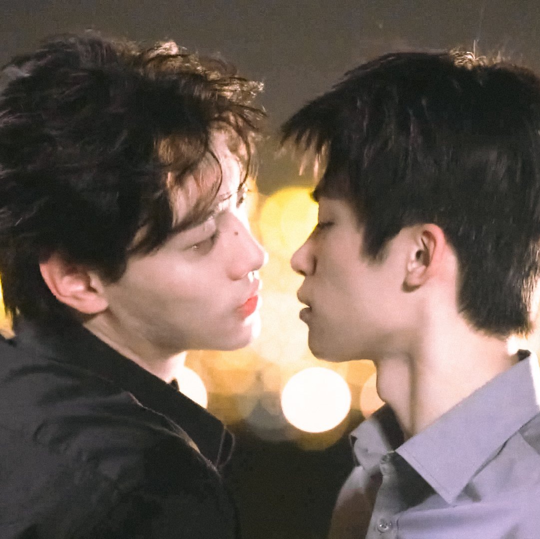 ⋆ (@flashover__) on Twitter photo 