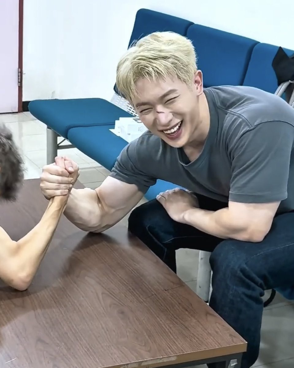 youp_puoy's tweet photo. 헤헤강쥐 ◠‿◠ https://t.co/r5rwywLa5M
