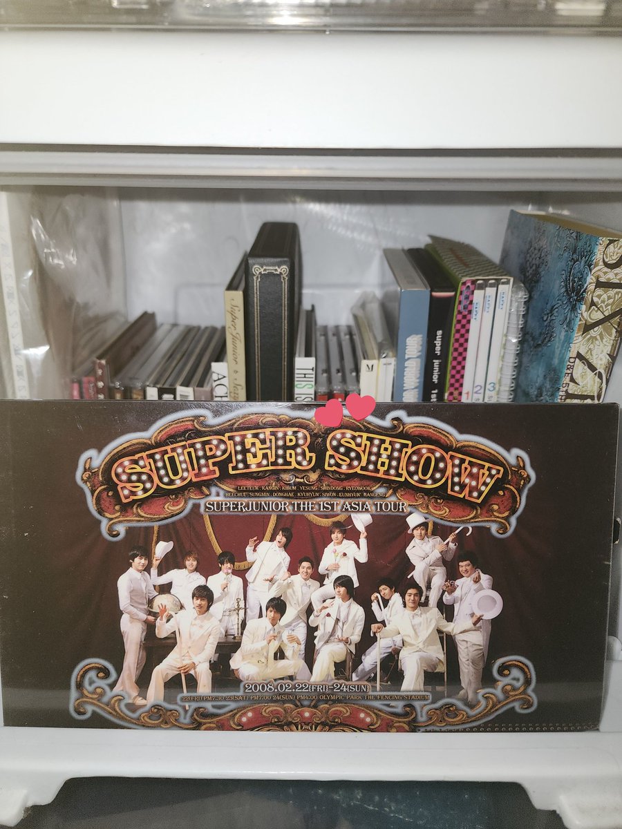 ferreros_hae's tweet image. ถึงดูสตรีมไม่ทัน แต่ว่าชั้นมีสิ่งนี้ 💙
#SuperWeek #SuperJunior
#Supershow1 #SuperShowStreaming