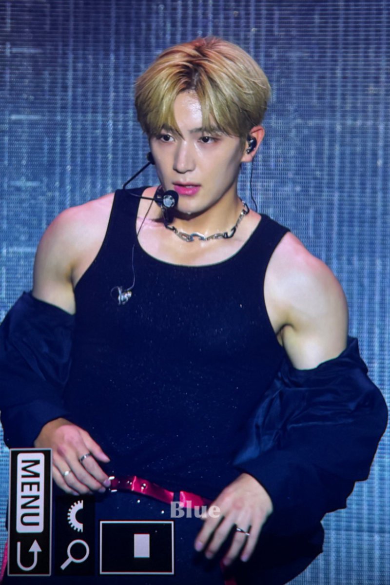 MJ__913's tweet image. 지금 내 사진첩 다 이지랄나서 밖에서 갤러리를 열어볼수가없음